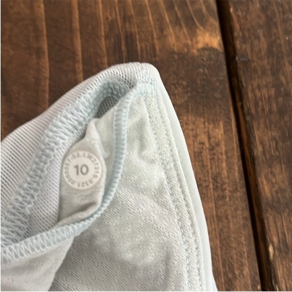 Lululemon Free to Be Bra - Picture 8 of 8